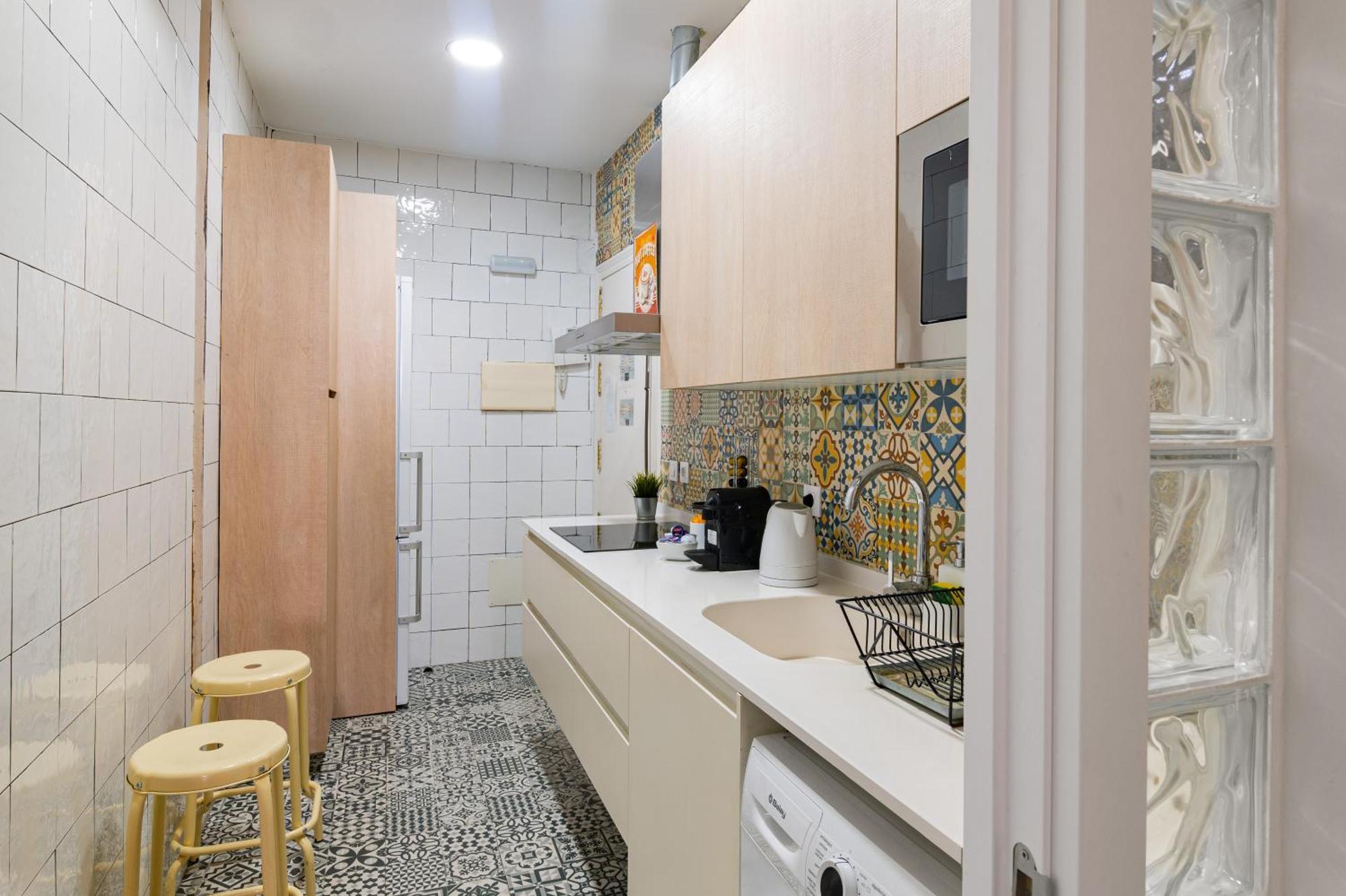 Vintage Apartment Near Puerta Del Sol Madrid Exterior photo
