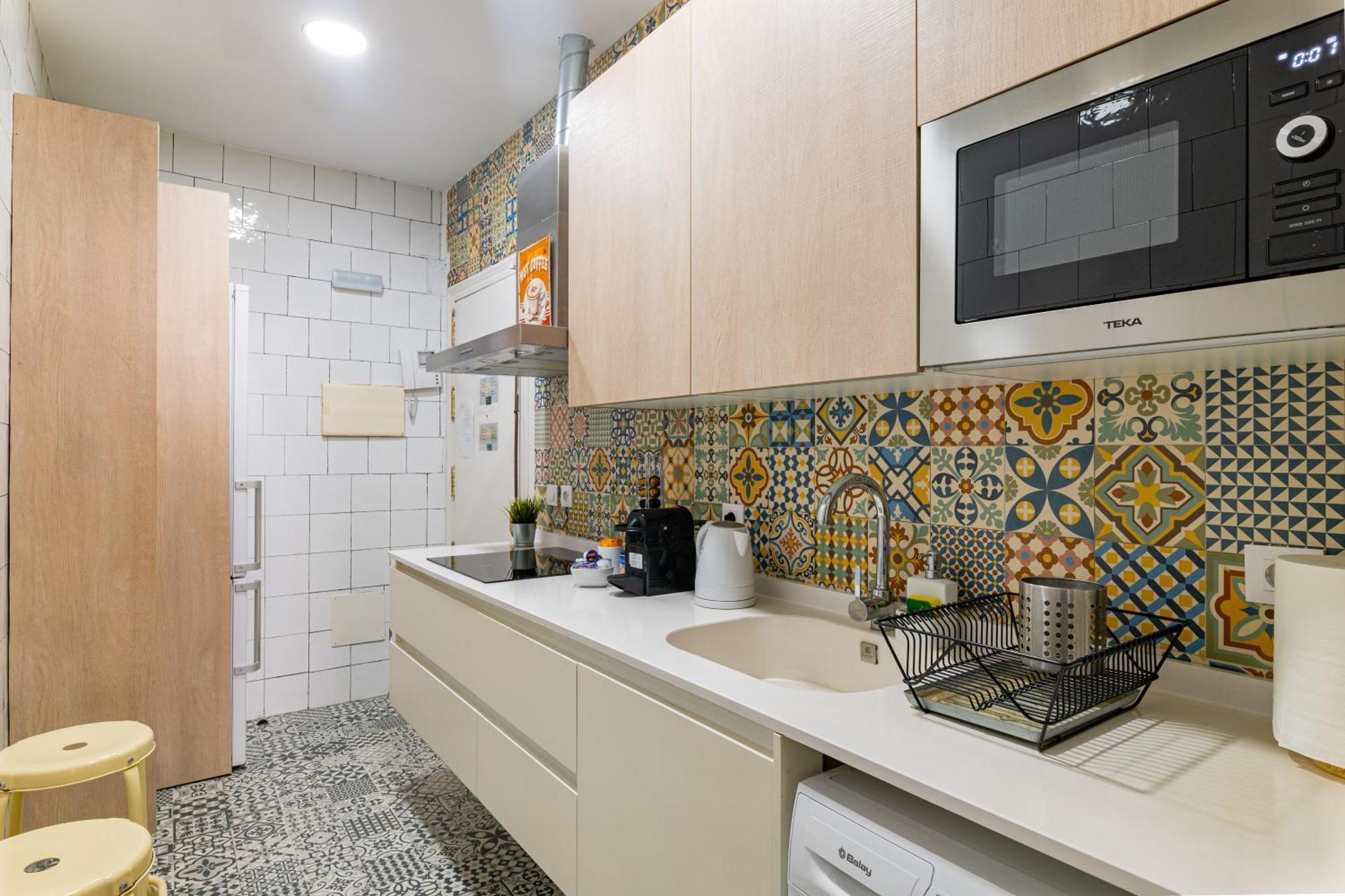 Vintage Apartment Near Puerta Del Sol Madrid Exterior photo