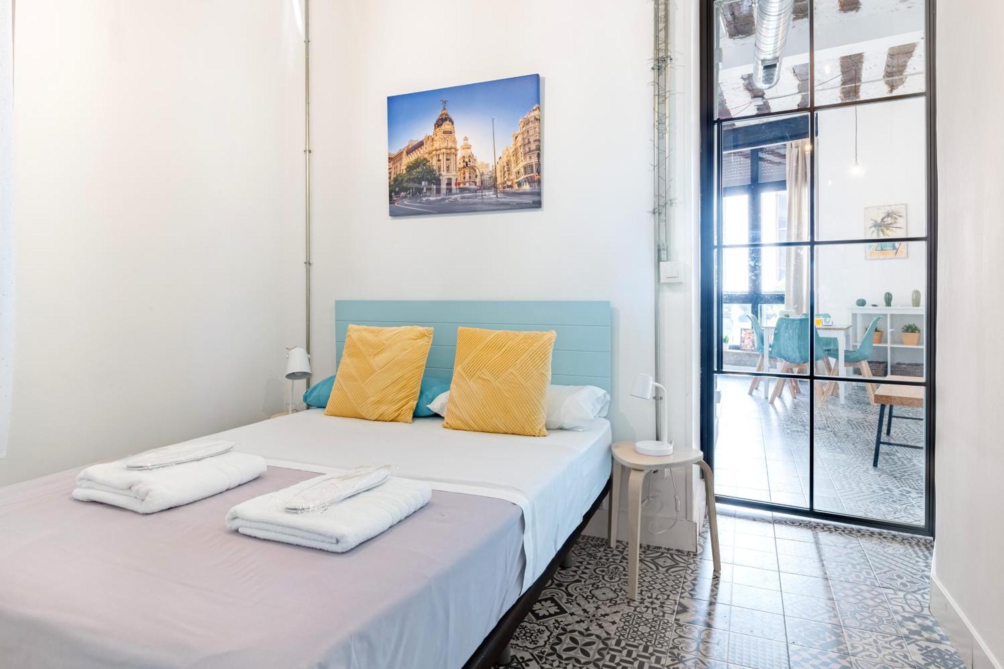 Vintage Apartment Near Puerta Del Sol Madrid Exterior photo